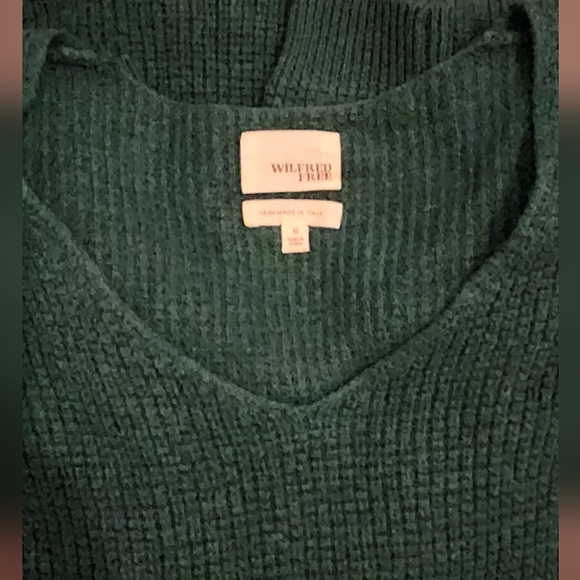 Aritzia Wilfred sweater - Picture 2 of 2